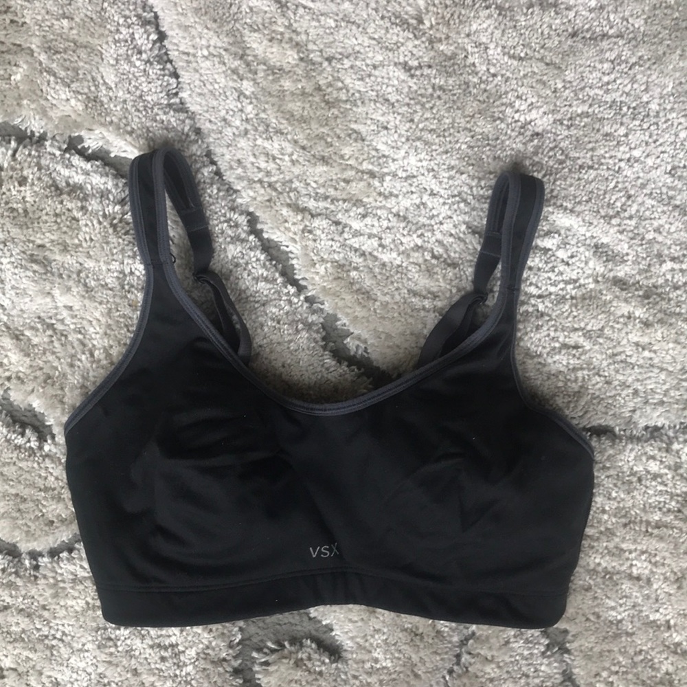 Victoria’s Secret 34D underwire sports bra black